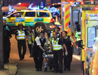 Βρετανία: Δεκαοκτώ τραυματίες παραμένουν σε κρίσιμη κατάσταση